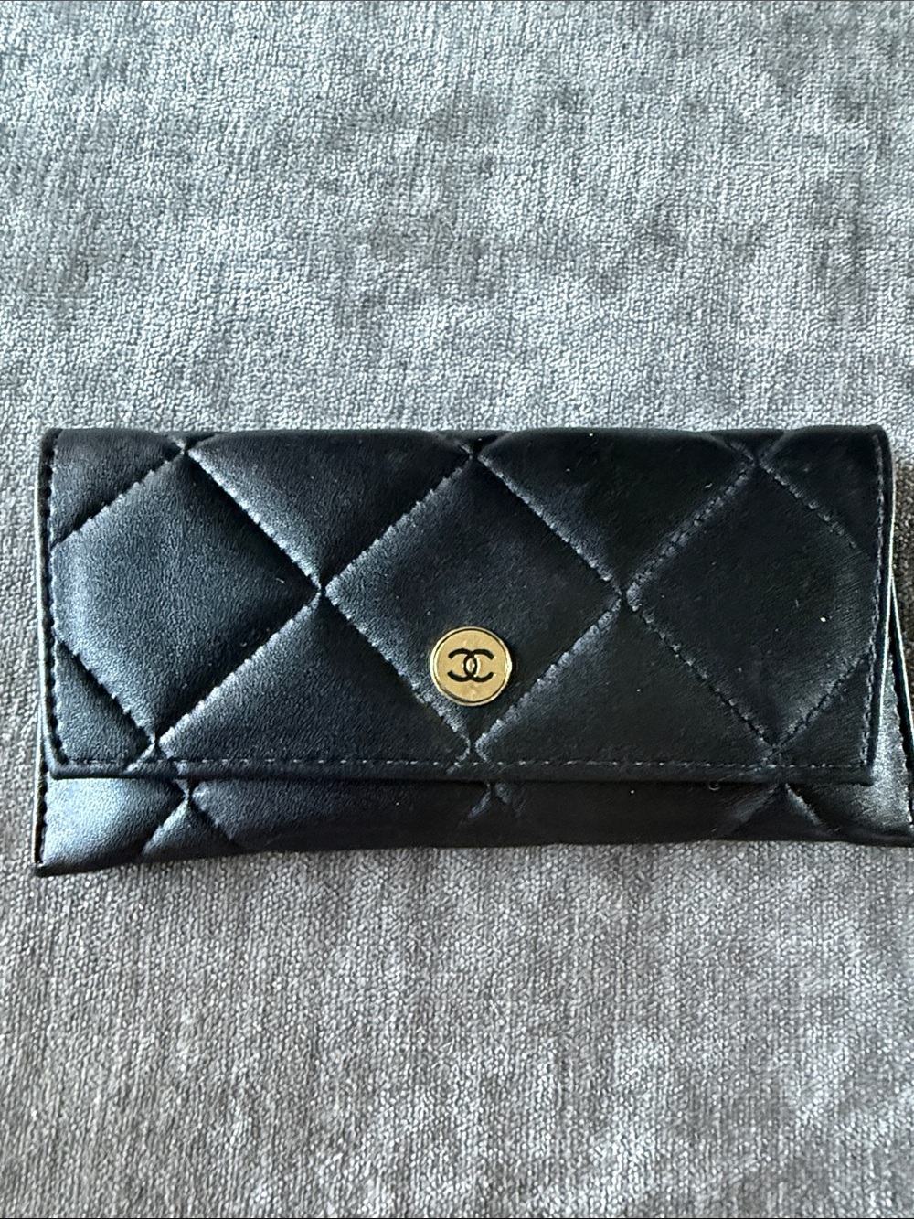 CHANEL Black Quilted Leather Wallet with Gold CC Medallion.Original Shanel